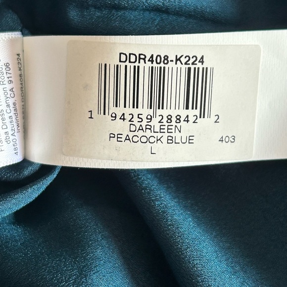 Dress The Population “Darleen” Peacock Embroidered Cocktail Dress - Picture 12 of 12